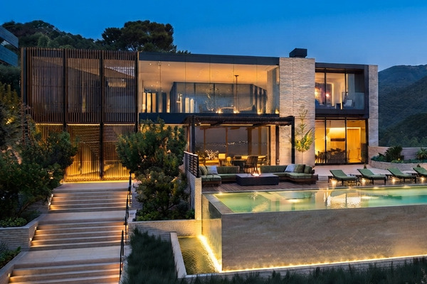 Johannesburg luxury mansions guide 2026